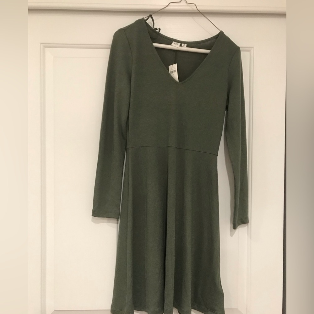 GAP NWT dress